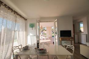 TD Villa Patrizia Pool Alfresco Kitchen