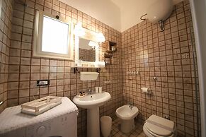 TD Villa Marinesca Typical Villa With Pool