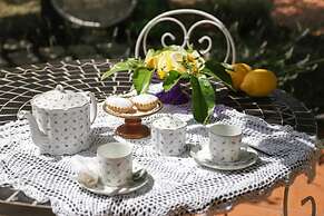 TD Villa Marinesca Typical Villa With Pool