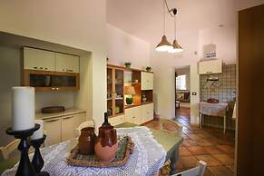 TD Villa Marinesca Typical Villa With Pool