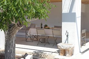 TD Casa Lul Panoramic Pool Over Mediterranean Scrub