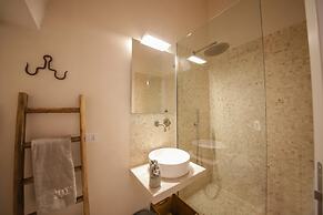 TD Casa Lul Panoramic Pool Over Mediterranean Scrub