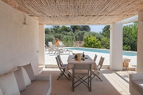 TD Casa Lul Panoramic Pool Over Mediterranean Scrub