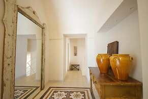 TD Casa Lul Panoramic Pool Over Mediterranean Scrub