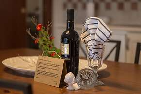 TD Villa Luna Trulli With Large Pool