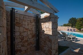TD Villa Luna Trulli With Large Pool