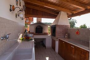 TD Villa Luna Trulli With Large Pool
