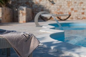 TD Villa Luna Trulli With Large Pool