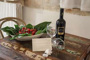 TD Dimora di Genna Trulletto With Lush Garden Pool