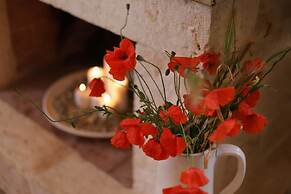 TD Dimora di Genna Trulletto With Lush Garden Pool