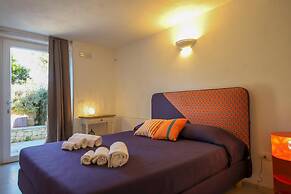 TD Il Vecchio Fienile Outdoor Kitchen With Pool View