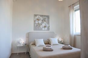 TD Il Vecchio Fienile Outdoor Kitchen With Pool View