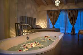 TD Il Vecchio Fienile Outdoor Kitchen With Pool View