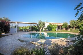 TD Il Vecchio Fienile Outdoor Kitchen With Pool View