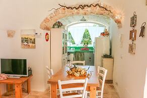 TD Trulli Della Rosatella Typical Trulli w Pool