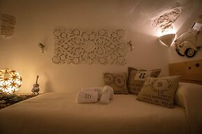 TD Trulli Della Rosatella Typical Trulli w Pool