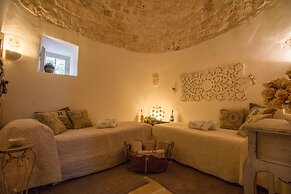 TD Trulli Della Rosatella Typical Trulli w Pool