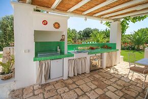 TD Trulli Della Rosatella Typical Trulli w Pool