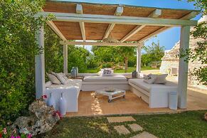 TD Trulli Della Rosatella Typical Trulli w Pool