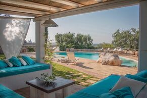 TD Trulli di Bouganville w Large Amazing Pool