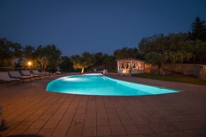TD Trulli di Bouganville w Large Amazing Pool