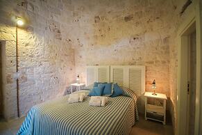 TD Trulli di Bouganville w Large Amazing Pool