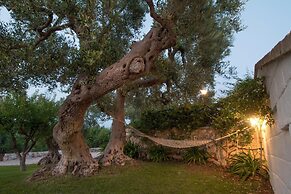 TD Trulli di Bouganville w Large Amazing Pool