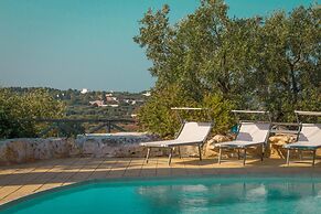 TD Trulli di Bouganville w Large Amazing Pool