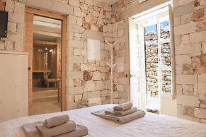 TD Trulli di Carole Renovated Trulli With Pool