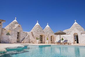 TD Trulli di Carole Renovated Trulli With Pool