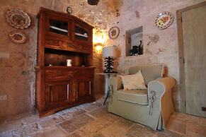 TD Trulli di Montaltino With Stunning Huge Pool