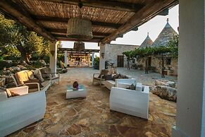 TD Trulli di Montaltino With Stunning Huge Pool