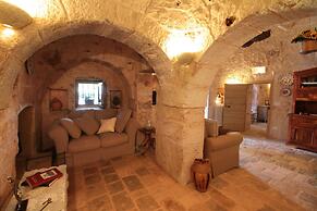 TD Trulli di Montaltino With Stunning Huge Pool