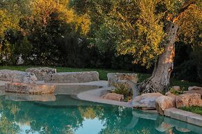 TD Trulli di Montaltino With Stunning Huge Pool
