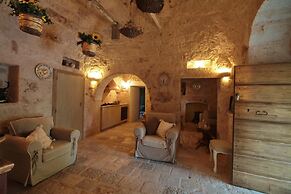 TD Trulli di Montaltino With Stunning Huge Pool