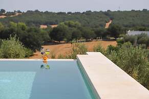 TD Trulli Terralta Panoramic Pool Over Countryside