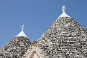 TD Trulli Terralta Panoramic Pool Over Countryside