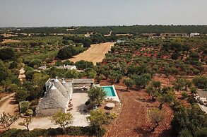 TD Trulli Terralta Panoramic Pool Over Countryside