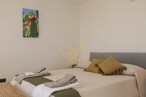 TD Trulli Bruco Large Pool for Family Fun