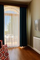 Grand Uçhisar Hotel
