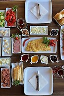 Grand Uçhisar Hotel