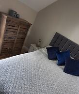 Newly Refurbished 2nd Floor Apartment Lil Nauti