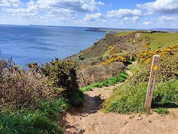Newly Refurbished 2nd Floor Apartment Lil Nauti