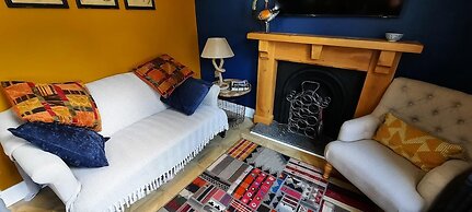 Newly Refurbished 2nd Floor Apartment Lil Nauti