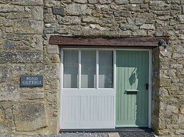 Pond Cottage