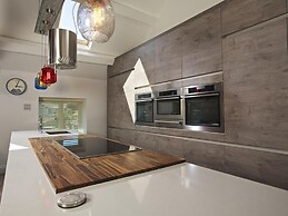 The Barn, 20 At The Beach