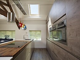 The Barn, 20 At The Beach