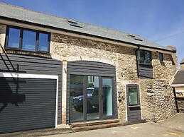 The Barn, 20 At The Beach