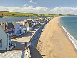 The Barn, 20 At The Beach