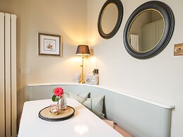 Hideaway Cottage